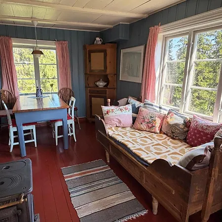 Nedre Skogtun By Norgesbooking *
