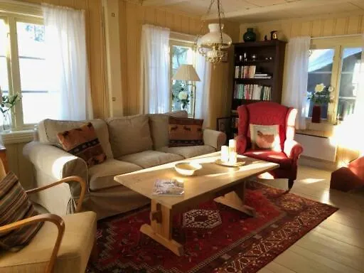 Nedre Skogtun By Norgesbooking Feriehus